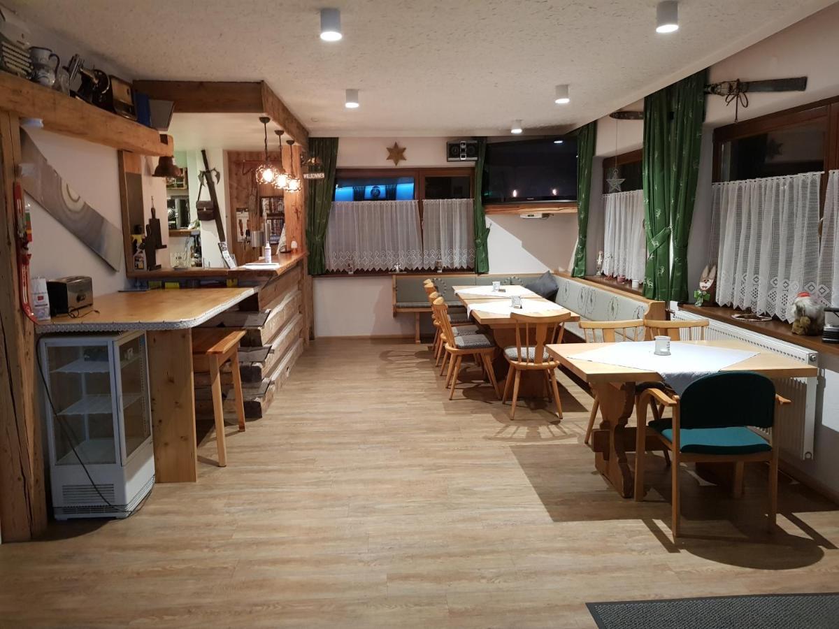 Mörtschach Tattoo Pension Mit Restaurant Und Tattoo-Studio מראה חיצוני תמונה
